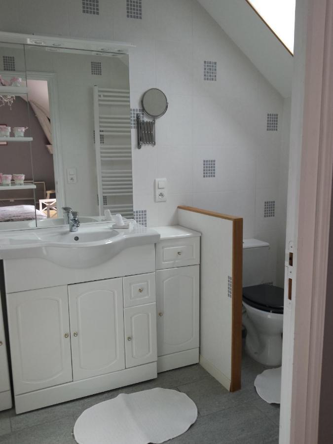 Chambres Des Rosiers Sennevieres Dış mekan fotoğraf