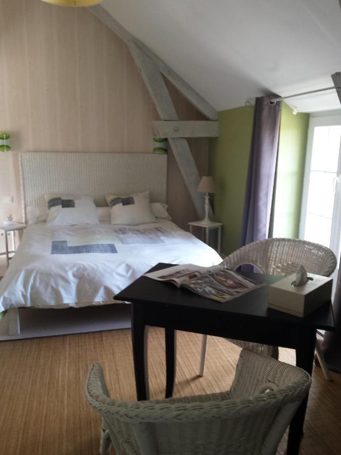 Chambres Des Rosiers Sennevieres Dış mekan fotoğraf