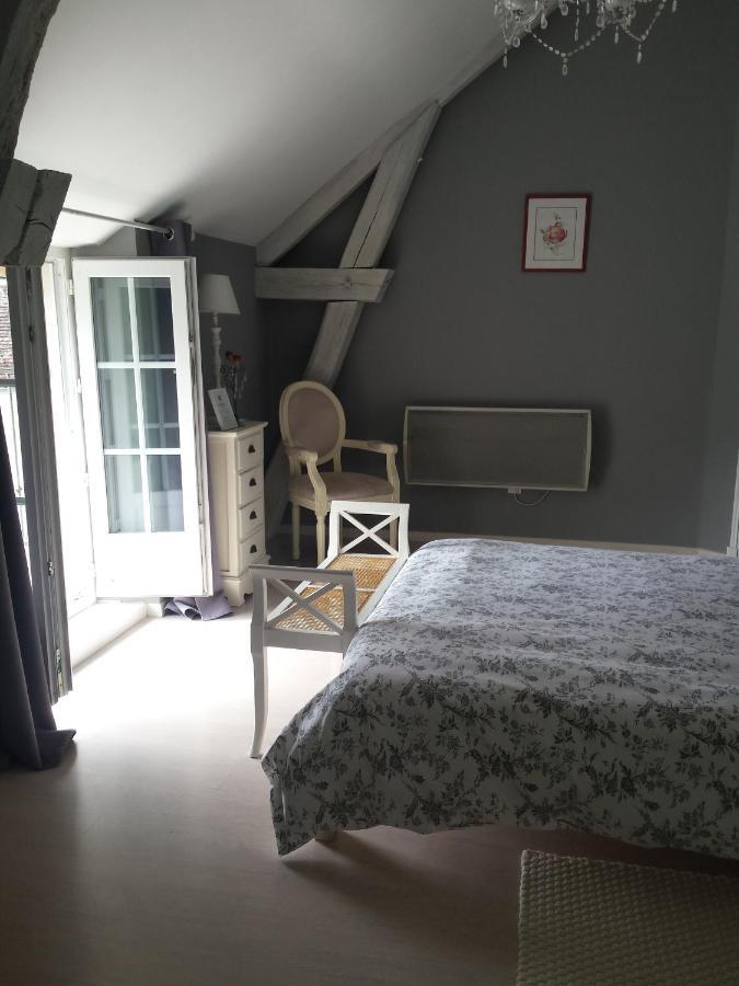 Chambres Des Rosiers Sennevieres Dış mekan fotoğraf